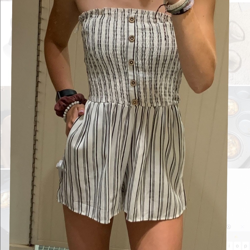 Strapless striped romper